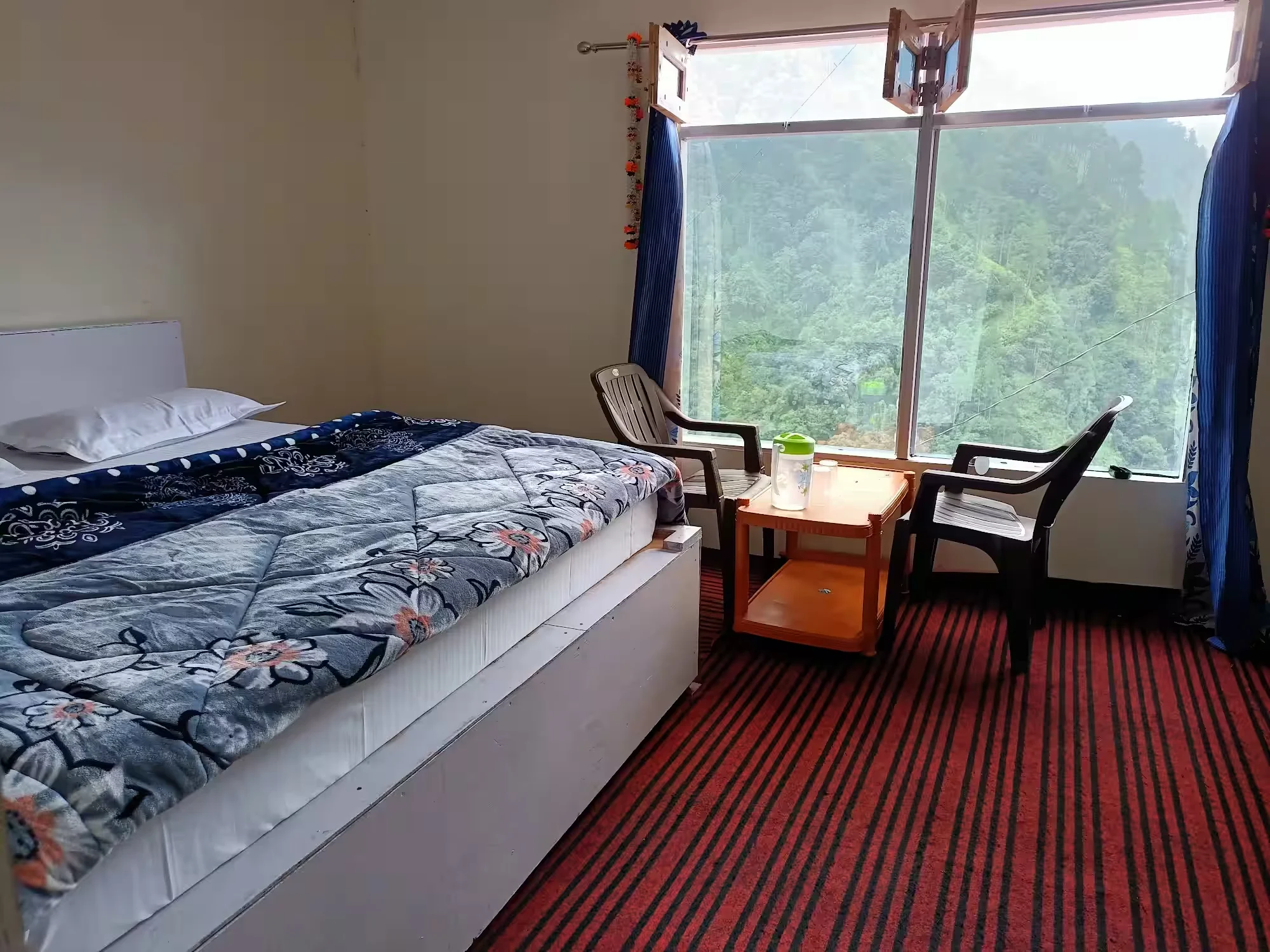 Deluxe Mountain View Room at Kedar Hill Resort Sonprayag